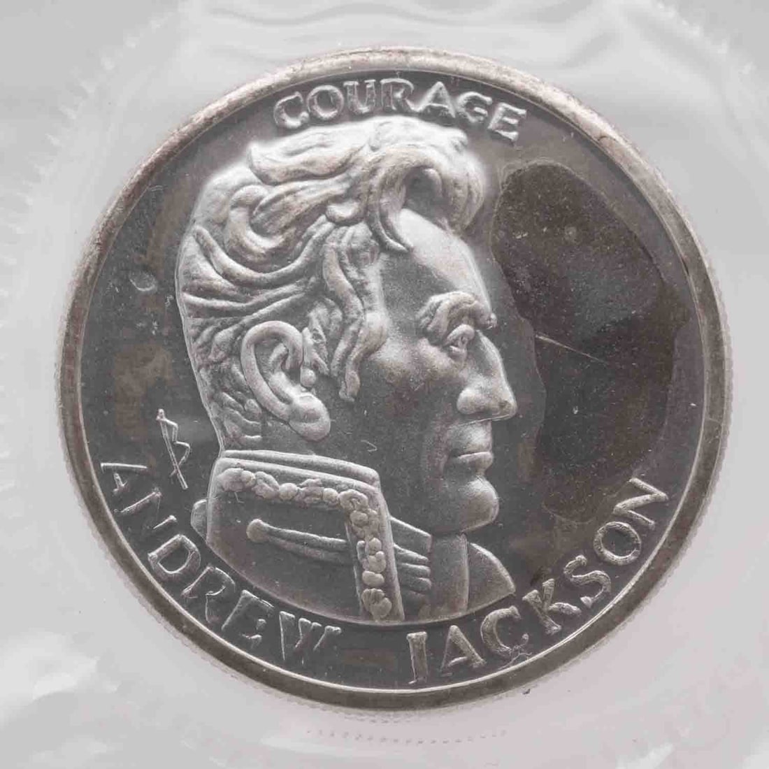 1988 Vintage Andrew Jackson 1/2oz Silver Round: MLC01277 Shipping: Buyer-arranged shipping: estimated cost: starts at $15.5, Plus $1 dollar for every $100 in value. Signature confirmation is recommended for high value invoice at cost of $5.5. Pleas