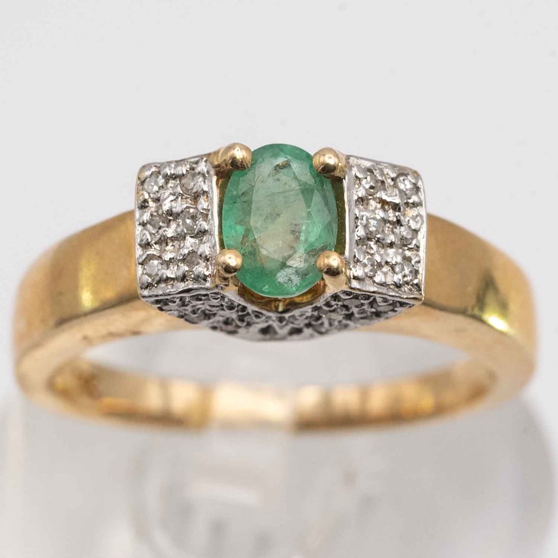 14k Gold Natural Emerald And Diamond Ring (1 of 5)