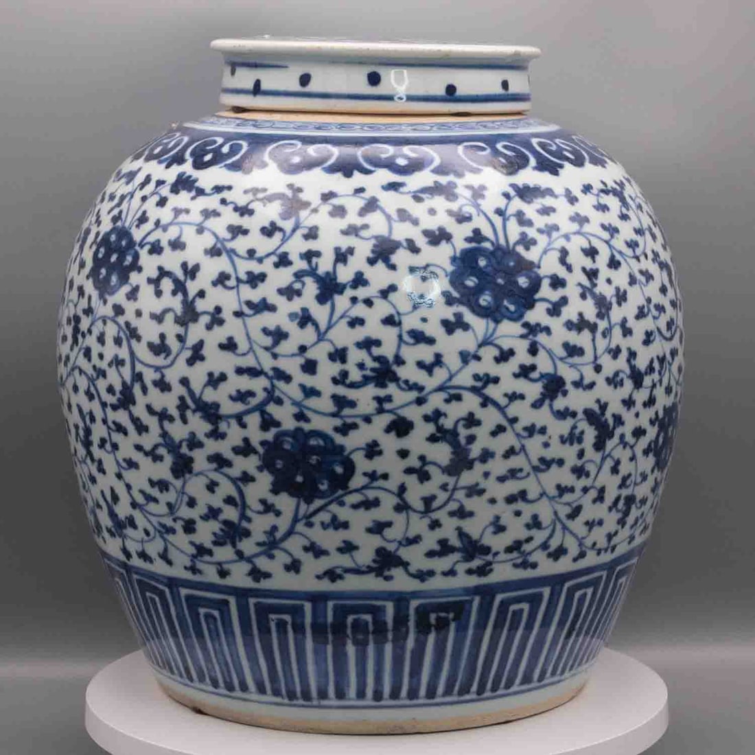 Antique Late Qing Dynasty Blue And White Porcelain Jar With Lid (1 of 9)