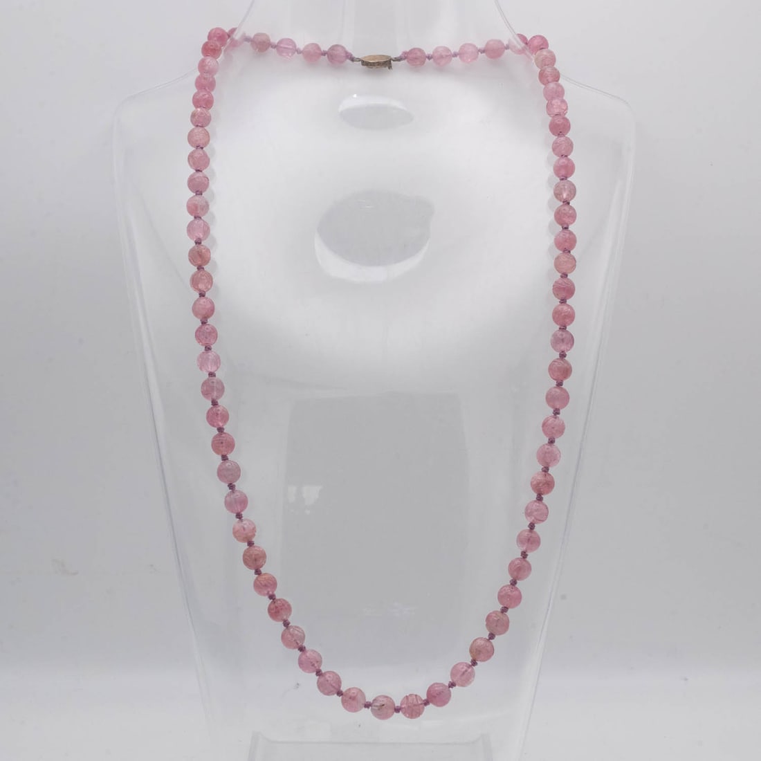 Natural Rose Quartz Necklace: Medium: Rose Quartz Size: 24 inches Age/Detail: Natural Condition: great overall, check photo for condition reference. Provenance: Collection from Estate in Tribecca LiveShipping is NOT a part of