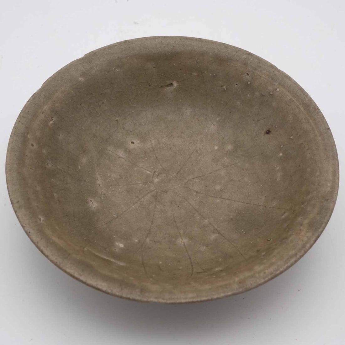 Chinese Longquan Kiln Celadon Glazed Porcelain Dish (1 of 8)