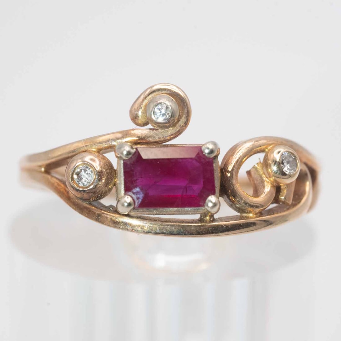 10k Gold Natural Garnet And Diamond Ring (1 of 4)