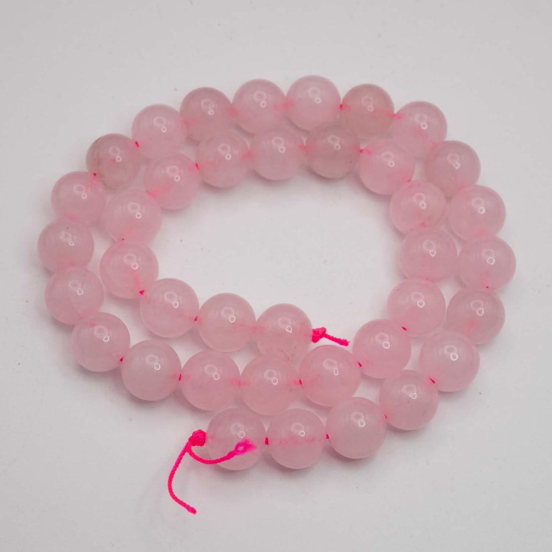 Natural Rose Quartz Necklace: Medium: Rose Quartz Size: 10x10mm Age/Detail: Natural Condition: great overall, check photo for condition reference. Provenance: Collection from Estate in Williamsburg LiveShipping is NOT a part of th
