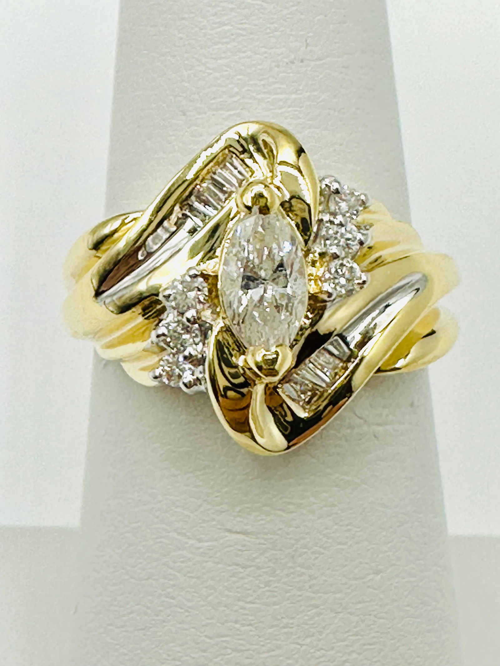 Natural Diamond Ring,14KT Yellow Gold # 2642: # 2642 Natural Diamond Ring,14KT Yellow Gold 23 pieces marquis?round and baguette diamond 0.75 carat(t.w.) Ring Weight: 3.60 grams(t.w.) Ring Size: 7