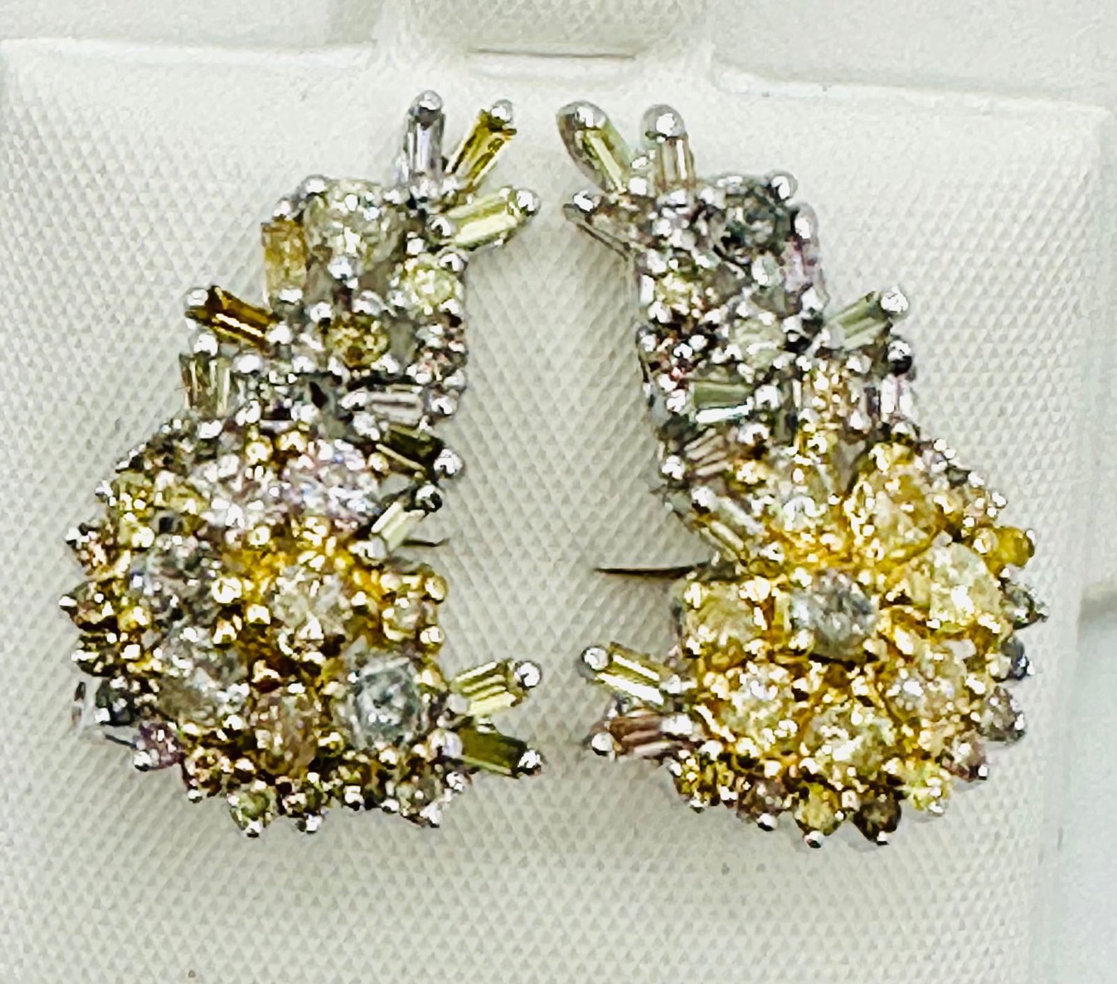 18KT White Gold,Pair of Natural Diamond Earrings # 2738 (1 of 4)