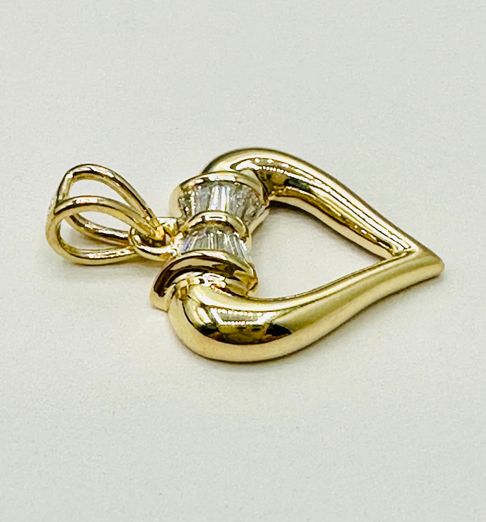 14KT Yellow Gold, Natural Diamond Heart Pendant # 2752 (1 of 4)