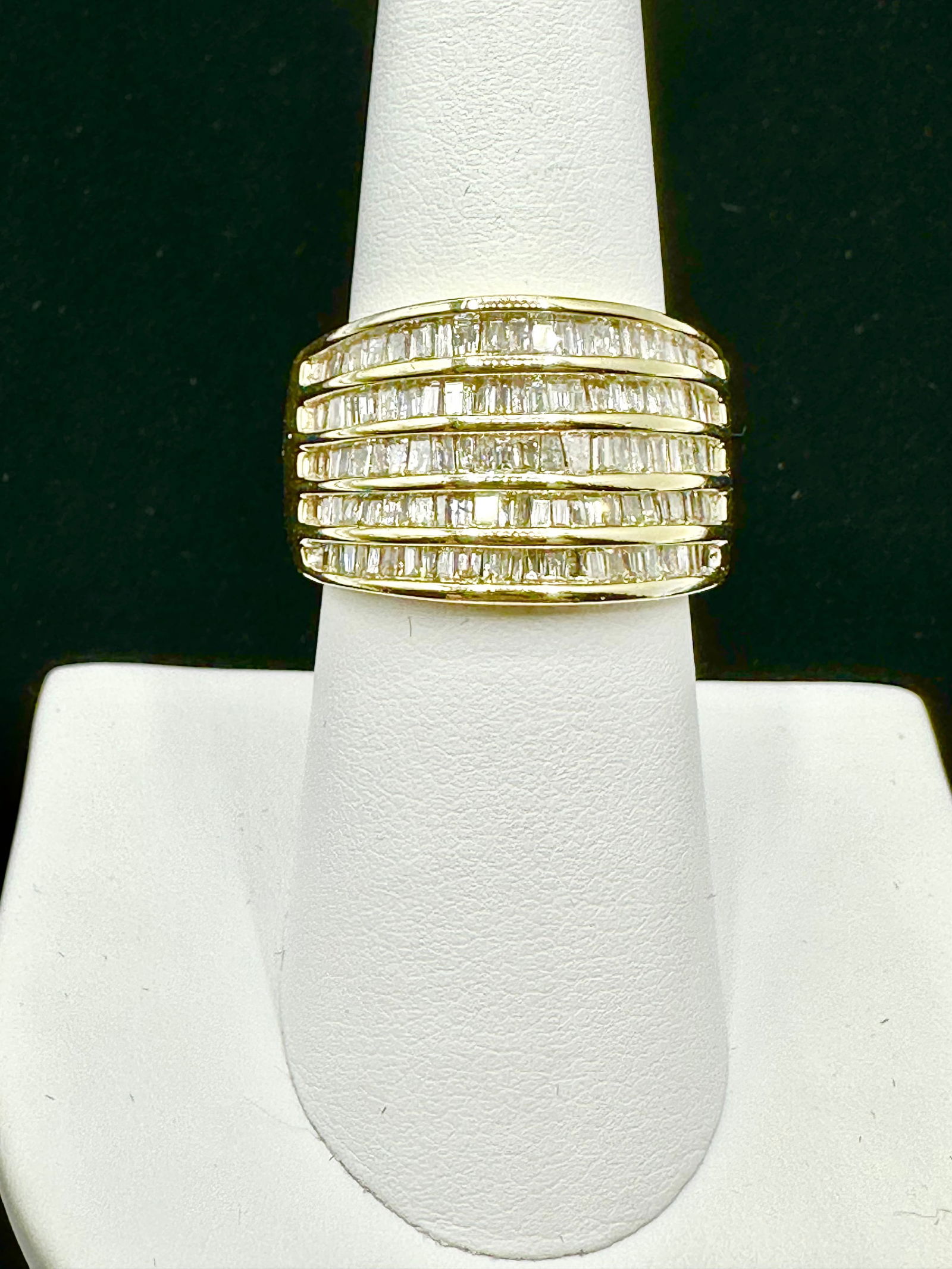 10KT Yellow Gold with 5 Row Baguette Natural Diamond Ring Size 7 - J11132 (1 of 3)