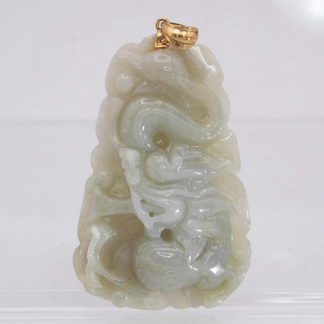 14k Gold Latch Natural Nephrite Jade Pendant: Medium: Natural Nephrite Jade Size: 1.5x2.5x0.4 inches Age/Detail: 14k Gold Latch Condition: great overall, check photo for condition reference. Provenance: Collection from Estate in Williamsburg Live