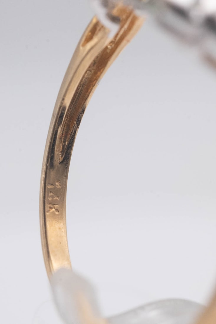 14K Gold Natural Glassy Green Jadeite Ring: Medium: Natural Glassy Green Jadeite Size: US7, 1.8 gram Age/Detail: 14K Gold Condition: great overall, check photo for condition reference. Provenance: Collection from Estate in Tribecca LiveShipping