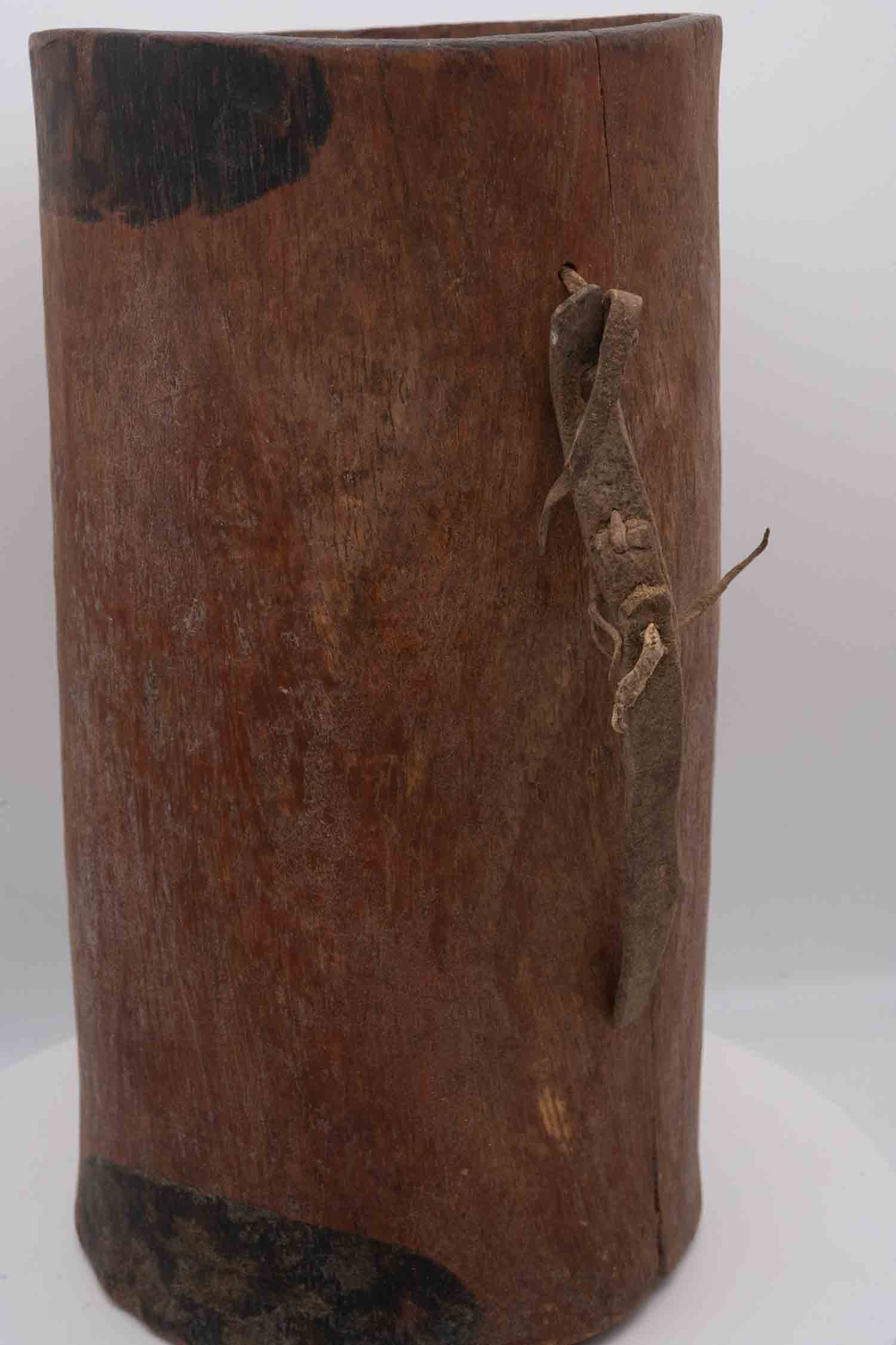Old African Wood Barrel Bucket: Medium: Wood Size: 5.5x5x9.3 inches Age/Detail: Old African Condition: great overall, check photo for condition reference. Provenance: Collection from Estate in Williamsburg LiveShipping is NOT a part