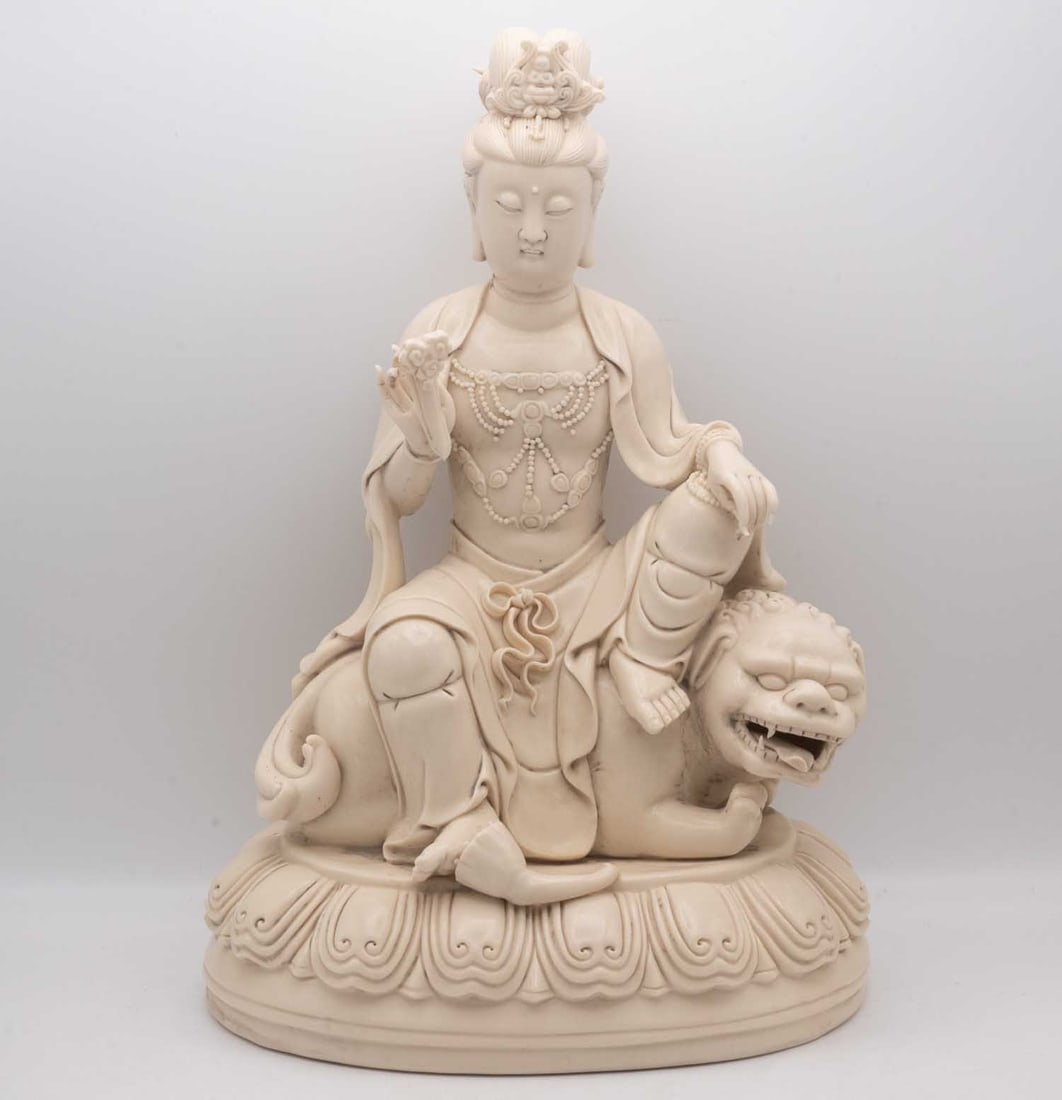 Old Chinese Dehua China Porcelain Guanyin Figure: Medium: Dehua China Porcelain Size: 9x6x13 inches Age/Detail: Old Chinese Condition: great overall, check photo for condition reference. Provenance: Collection from Estate in Williamsburg LiveShipping