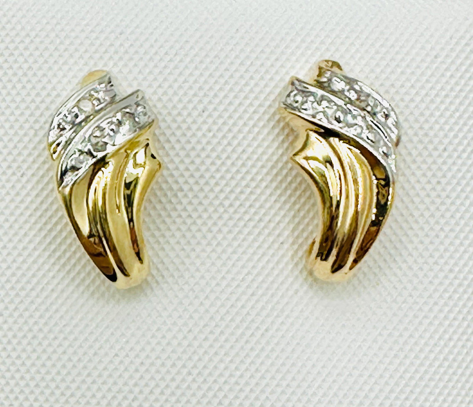 Pair of Natural Diamond Earrings, 14KT Yellow Gold # 2535 (1 of 4)