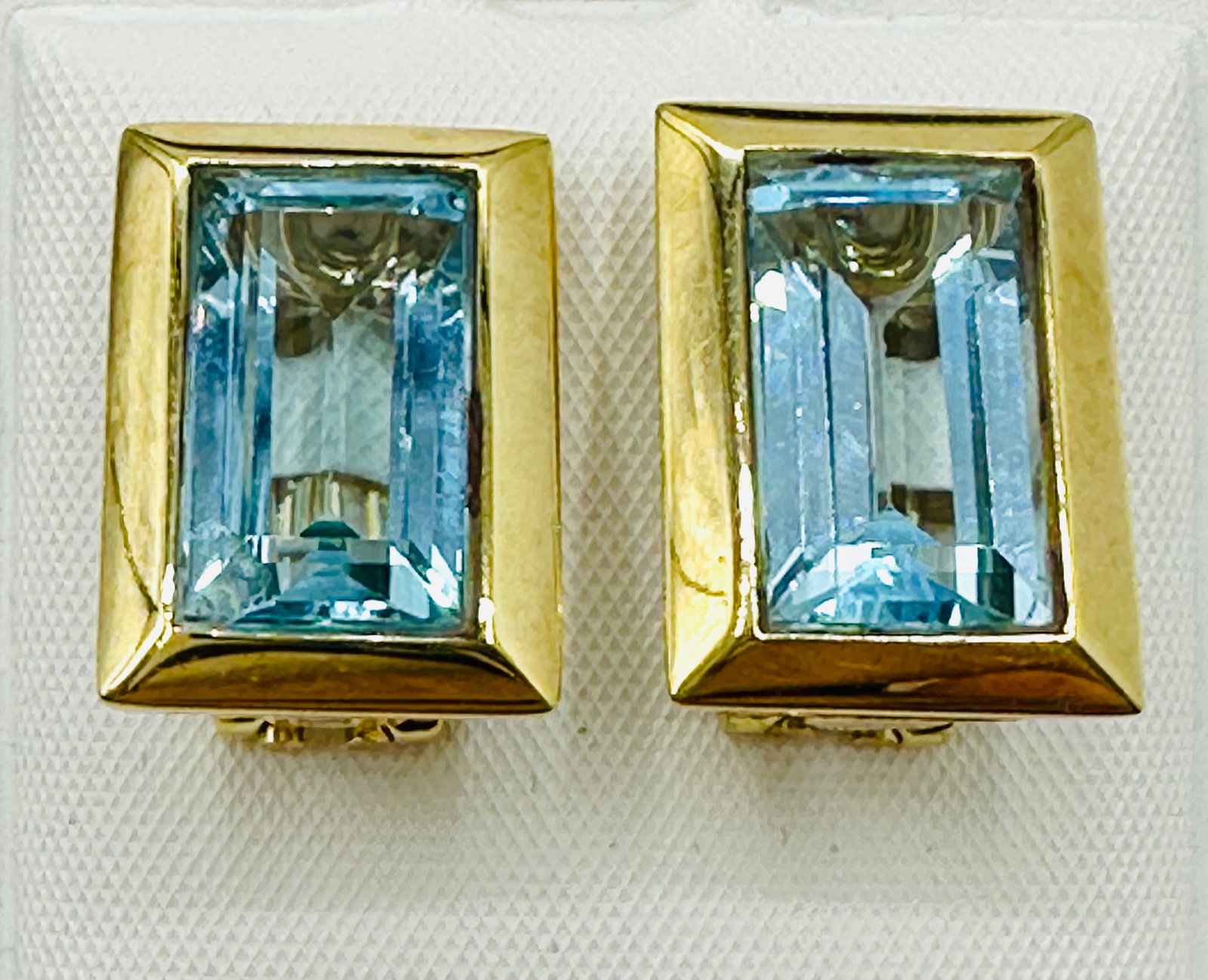 Pair of 14KT Yellow Gold Blue Topaz Earrings # 2645 (1 of 4)
