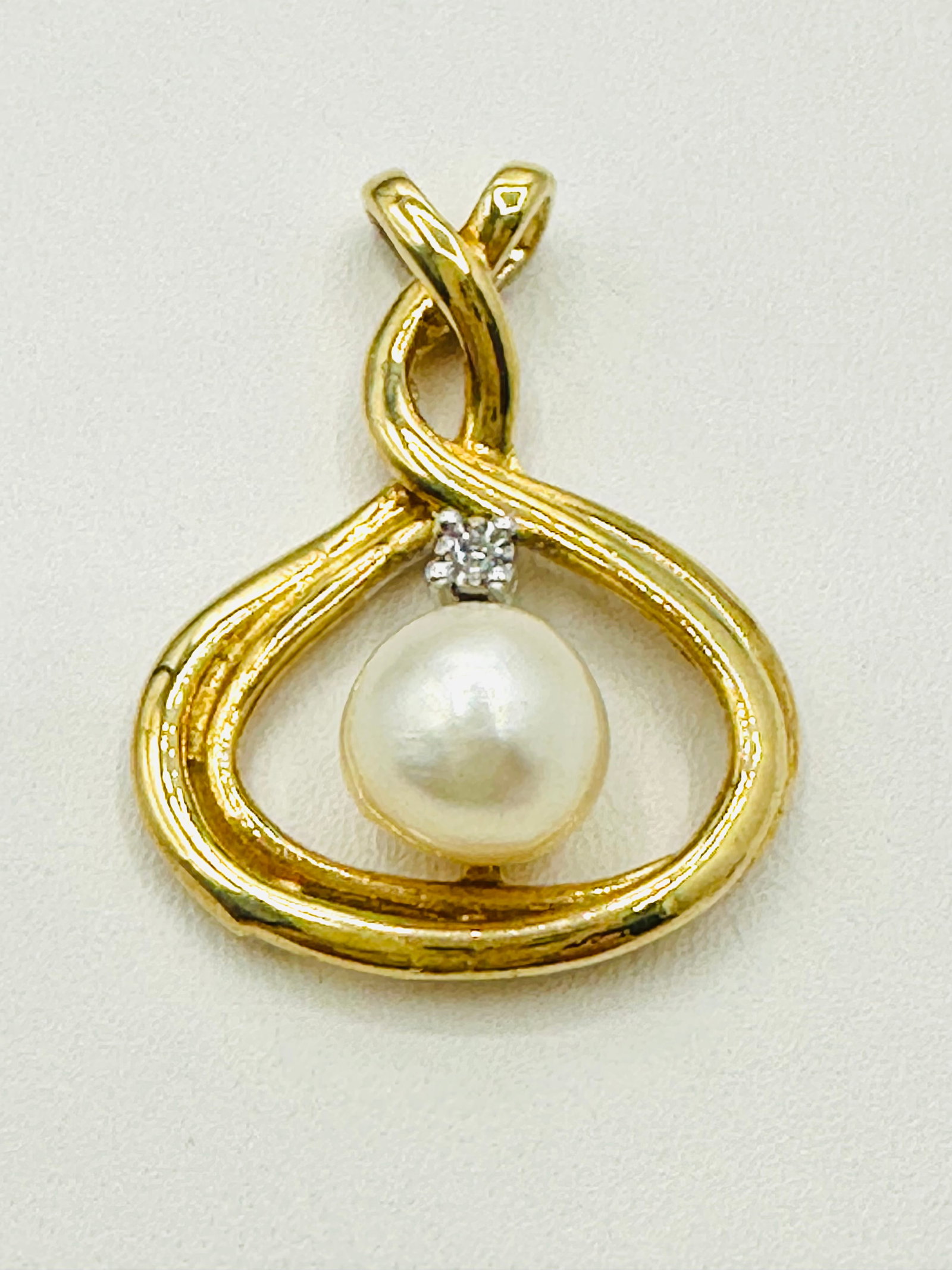 14KT Yellow Gold, Natural Diamond and Pearl Pendant # 2718 (1 of 4)