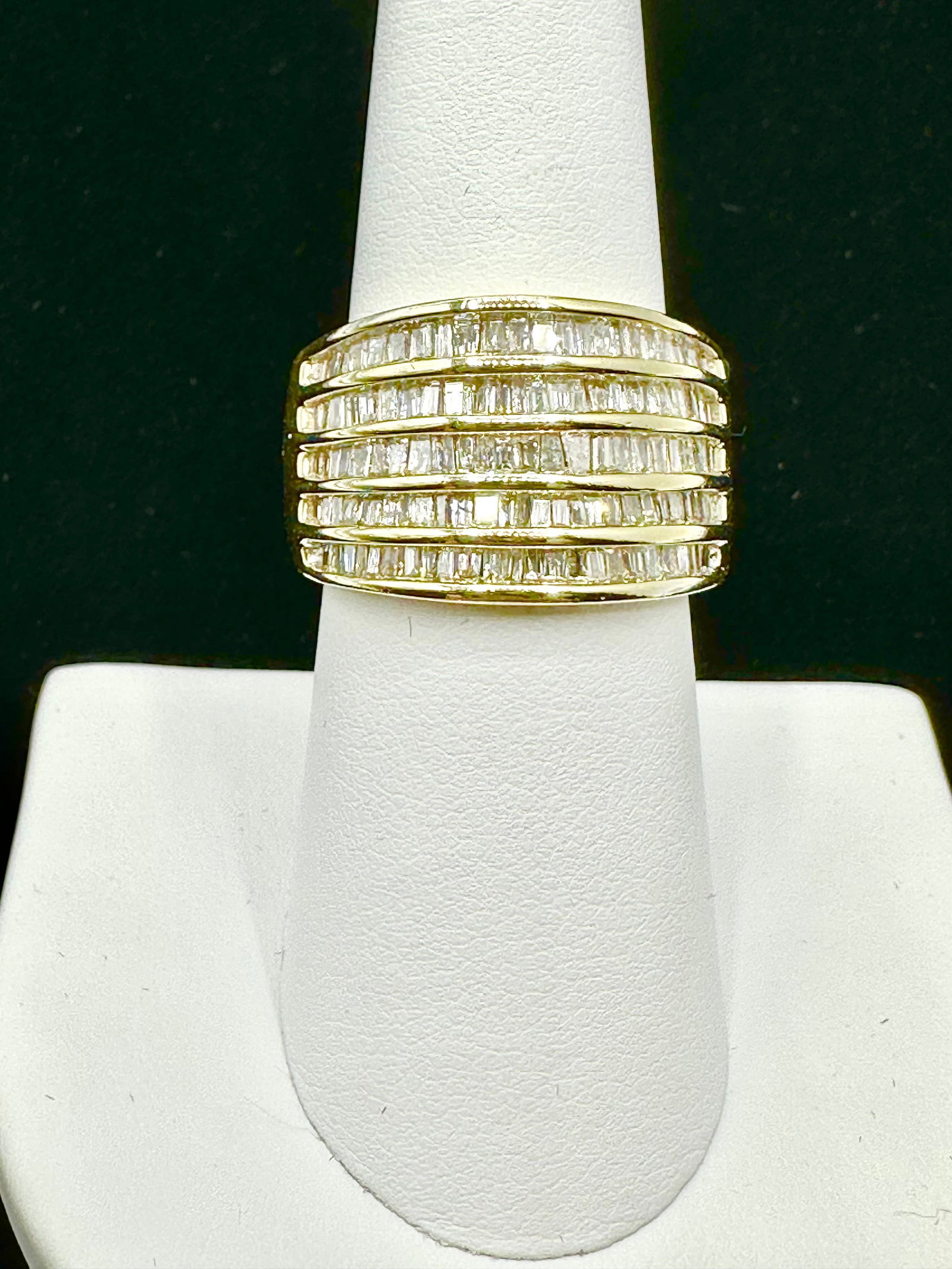 10KT Yellow Gold with 5 Row Baguette Natural Diamond Ring Size 7 - J11132 (1 of 3)