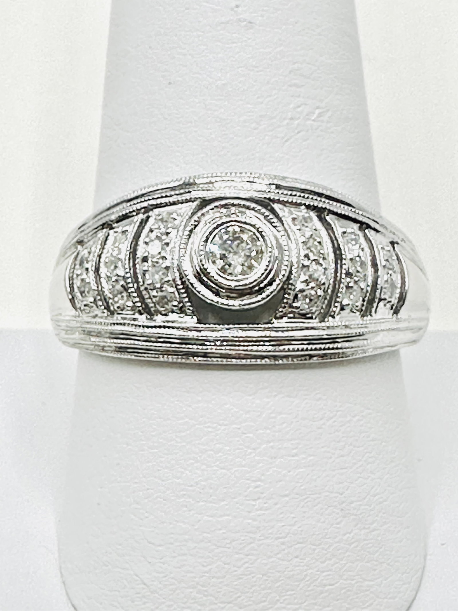 14KT White Gold Diamond Fancy Ring Size 10.75 - J11331 (1 of 3)