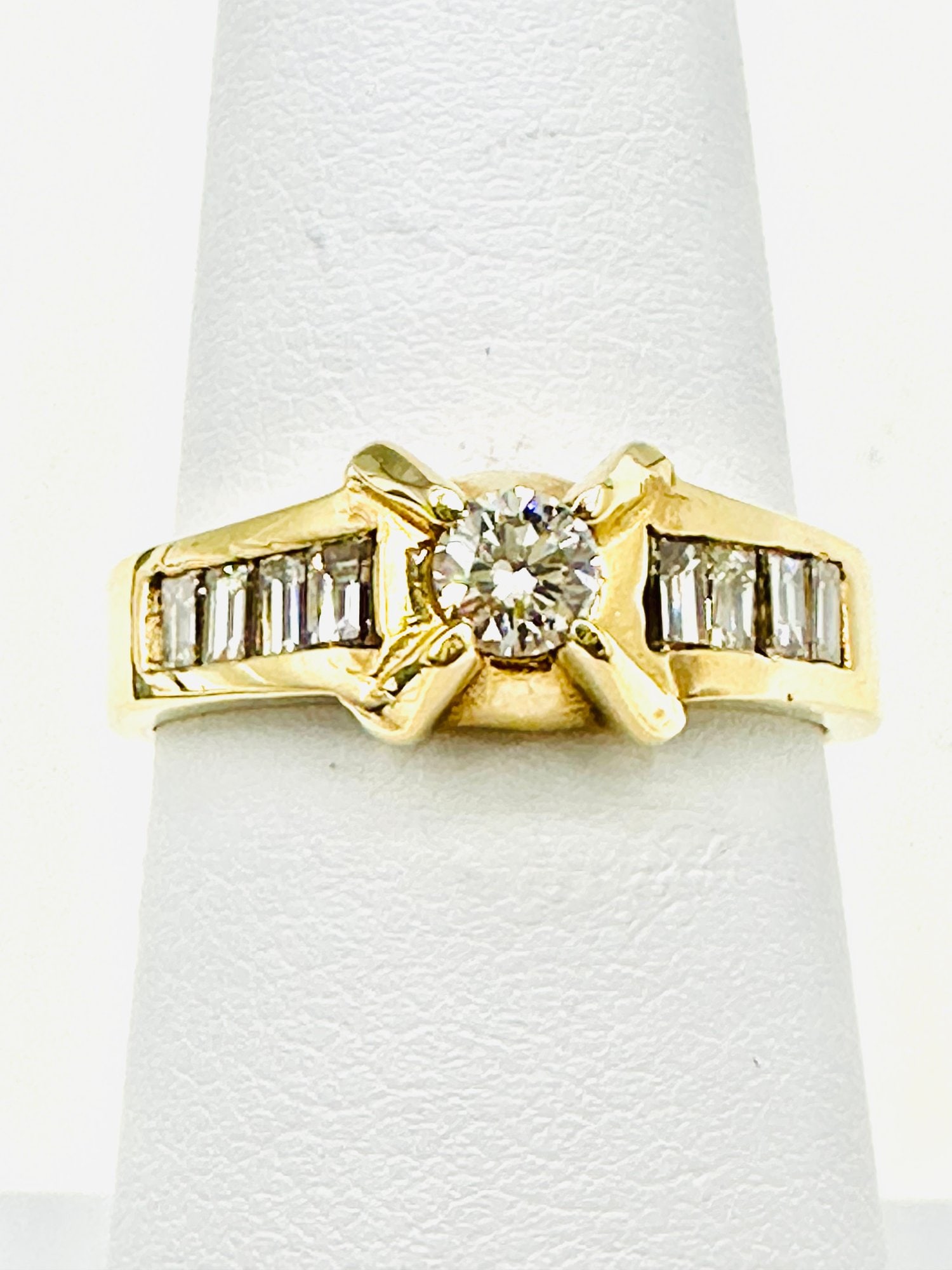 14KT Yellow Gold Natural Diamond Engagement Ring Size 6.5 - J11434 (1 of 3)