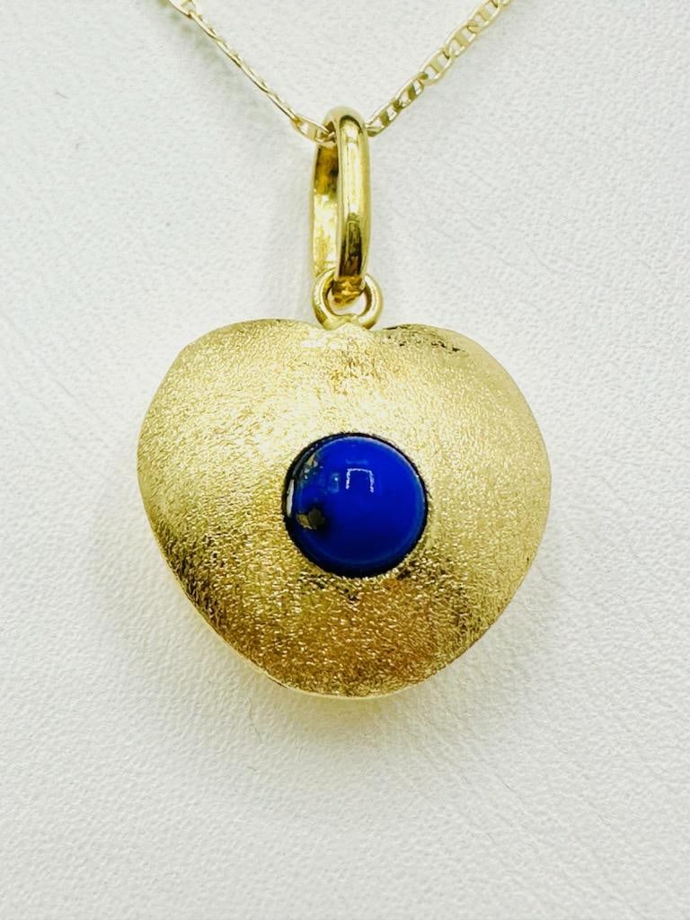14KT Yellow Gold Cabochon Lapis heart Pendant and Chain # 2064 (1 of 3)