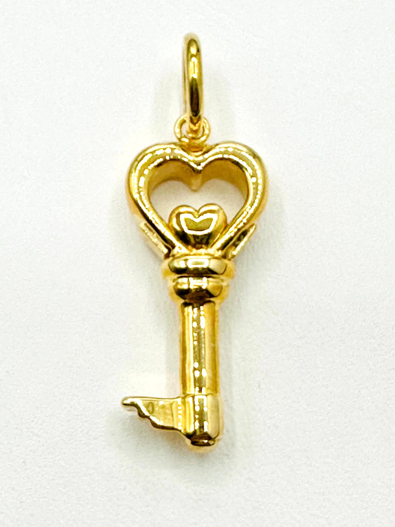 14KT Yellow Double Heart Key Pendant # 2224 (1 of 4)