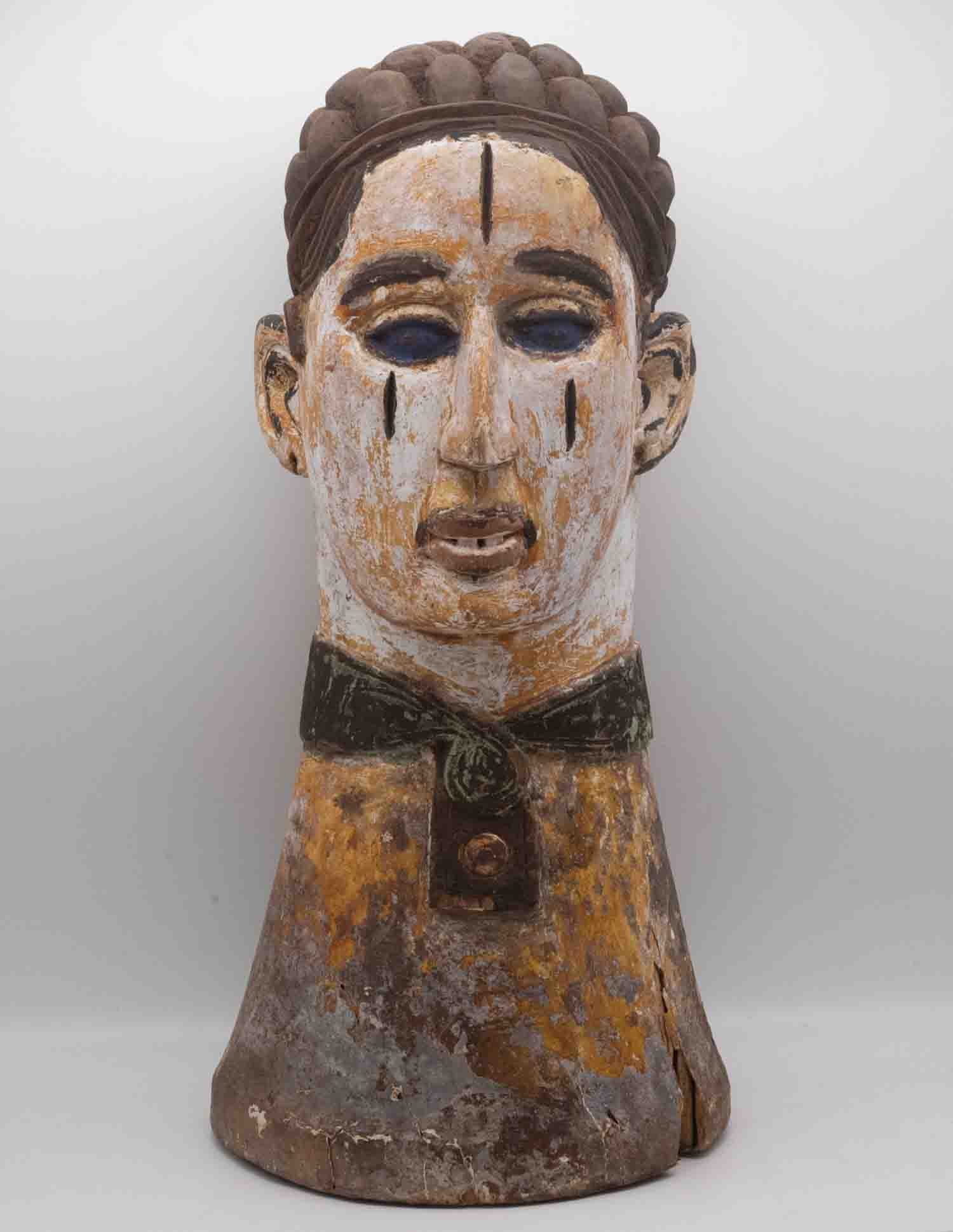 Antique African Carved Wood Head Figure: Medium: Wood Size: 7x7x11.5 inches Age/Detail: Antique African Carved Condition: cracks and damages, check photo for condition reference. Provenance: Collection from Estate in Williamsburg LiveShippin