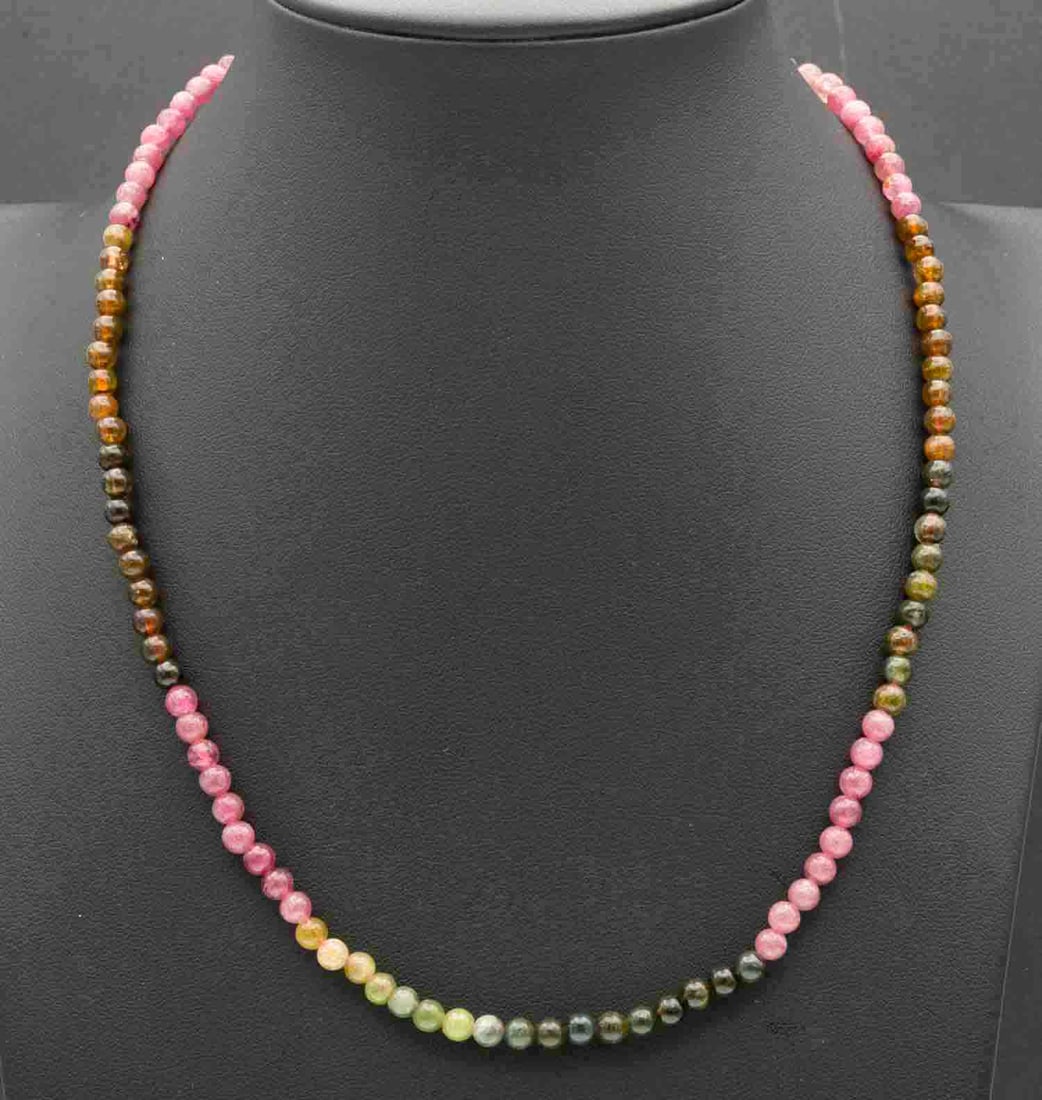 Tourmaline Beads Necklace: Medium: Tourmaline Beads Size: 17 inches long Age/Detail: Condition: Great, check photo for detail Provenance: Collection from Estate in Tribecca Please view all the photos as they are part of the con