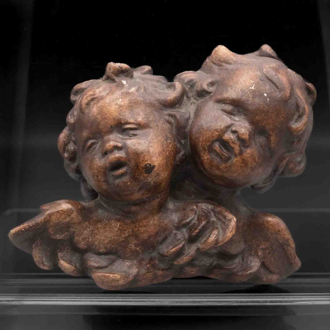 Vintage Cast Composition Cherubs Heads Plaque: Medium: Cast Composition Size: 6x4.5x2.7 inches Age/Detail: Vintage Condition: great overall, check photo for condition reference. Provenance: Collection from Estate in Williamsburg LiveShipping is NO