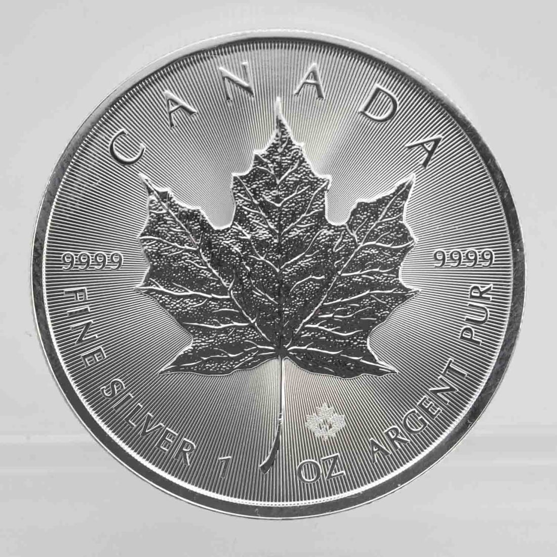 2021 Canada Maple Leaf 1oz Silver Coin: MLC01340 Shipping: Buyer-arranged shipping: estimated cost: starts at $15.5, Plus $1 dollar for every $100 in value. Signature confirmation is recommended for high value invoice at cost of $5.5. Pleas