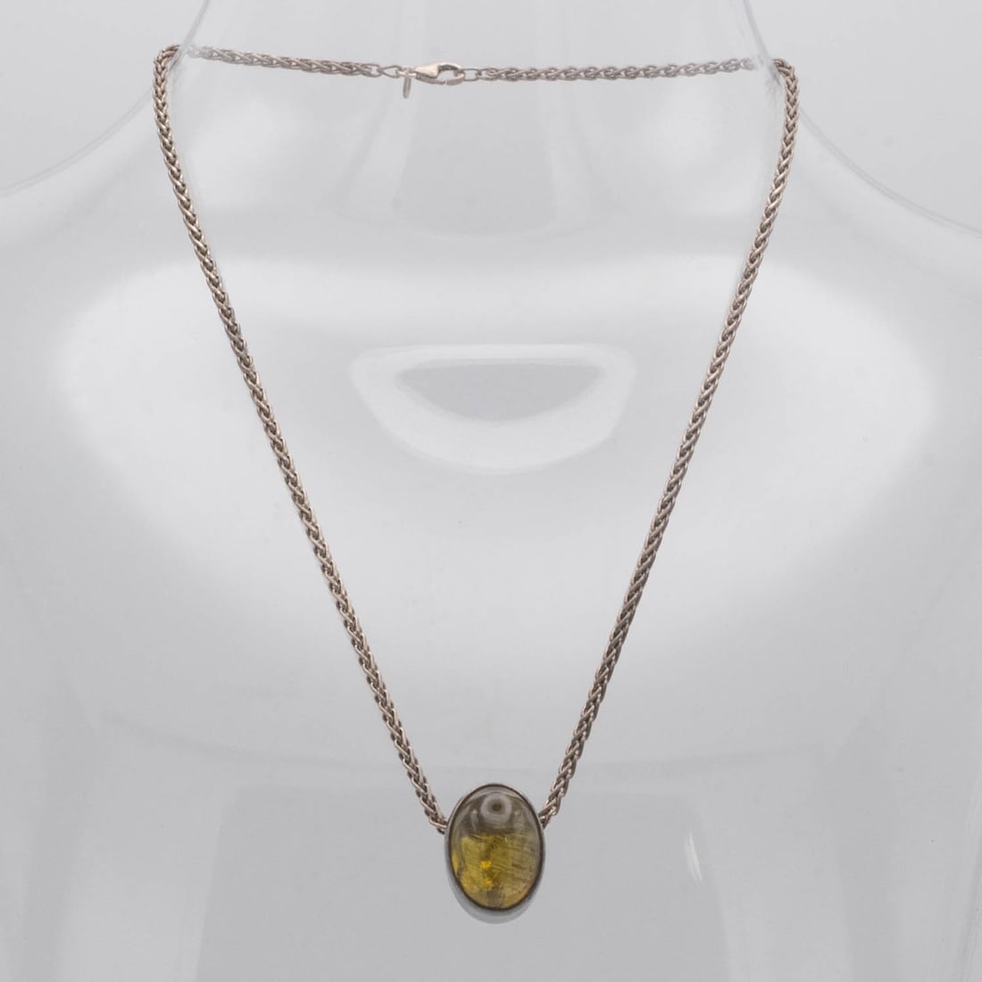 Sterling Silver Rutilated Quartz Necklace: Medium: Rutilated Quartz Size: 0.8x0.6x0.5 inches Age/Detail: Sterling Silver Condition: great overall, check photo for condition reference. Provenance: Collection from Estate in Williamsburg