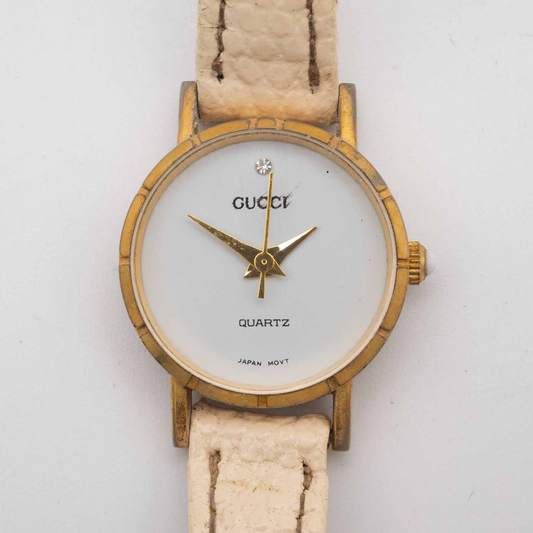 Vintage Japan Movement Quartz Ladies Watch With Genuine Leather Strap: Medium: Quartz Size: 22mm face Age/Detail: Vintage Japan Movement Condition: great overall, check photo for condition reference, untested, strap has wears of usage Please view all the photos as they a