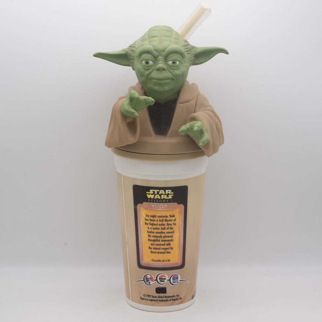 1999 Star Wars Episode I Yoda Taco Bell/KFC/Pizza Hut Pepsi Promotional Cup With Topper Lid: Medium: Yoda Taco Bell/KFC/Pizza Hut Pepsi Size: 5.5x6x13 inches Age/Detail: 1999 Star Wars Episode I Condition: great overall, check photo for condition reference. Provenance: Collection from Estate 