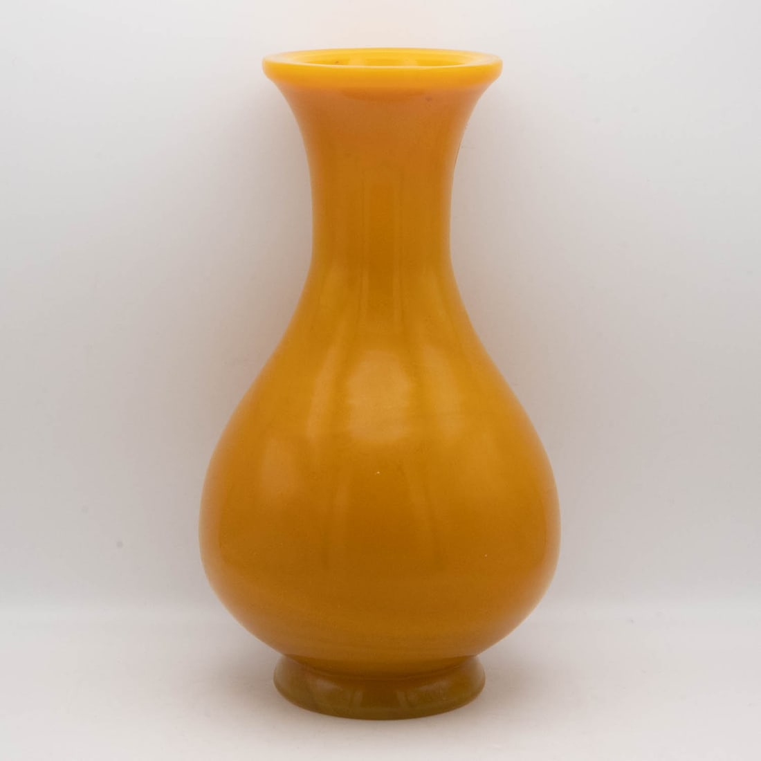 Antique Chinese Yellow Peking Glass Vase: Medium: Yellow Peking Glass Size: 5.5x5.5x10 inches Age/Detail: Antique Chinese Condition: great overall, check photo for condition reference. Provenance: Collection from Estate in Williamsburg LiveSh