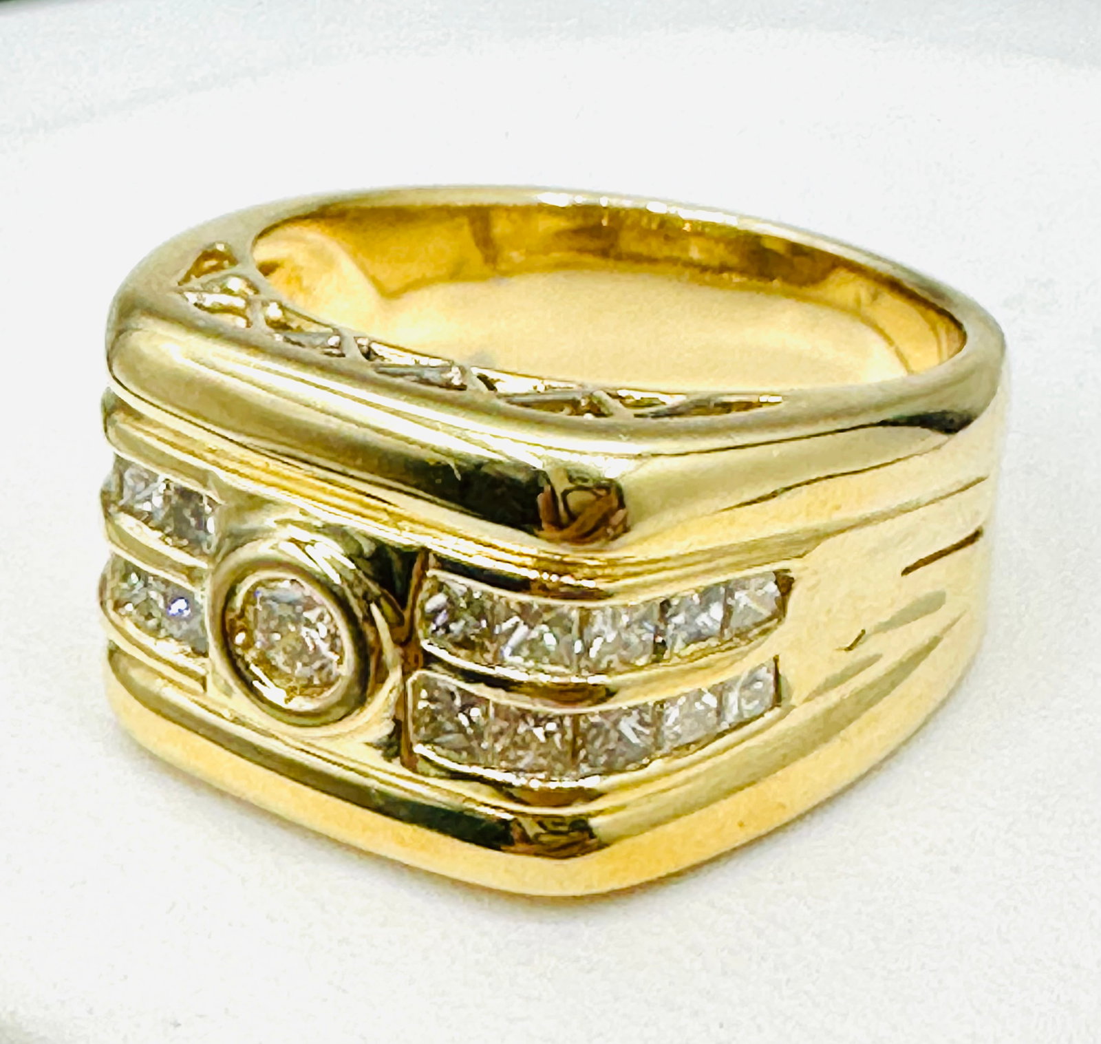 Natural Diamond Men’s Ring, 14KT Yellow Gold # 2306: # 2306 Natural Diamond Men’s Ring, 14KT Yellow Gold 22 Pieces round and princess cut diamond 1.60 carats (t.w.) Ring Weight: 13.60 grams Ring Size: 10