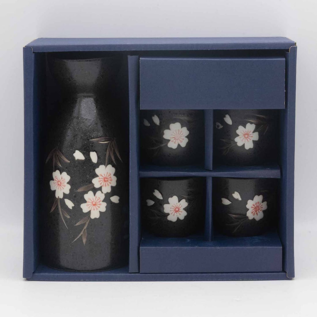 Set Of Vintage Ceramic Sake Bottle And Cup (1 of 10)