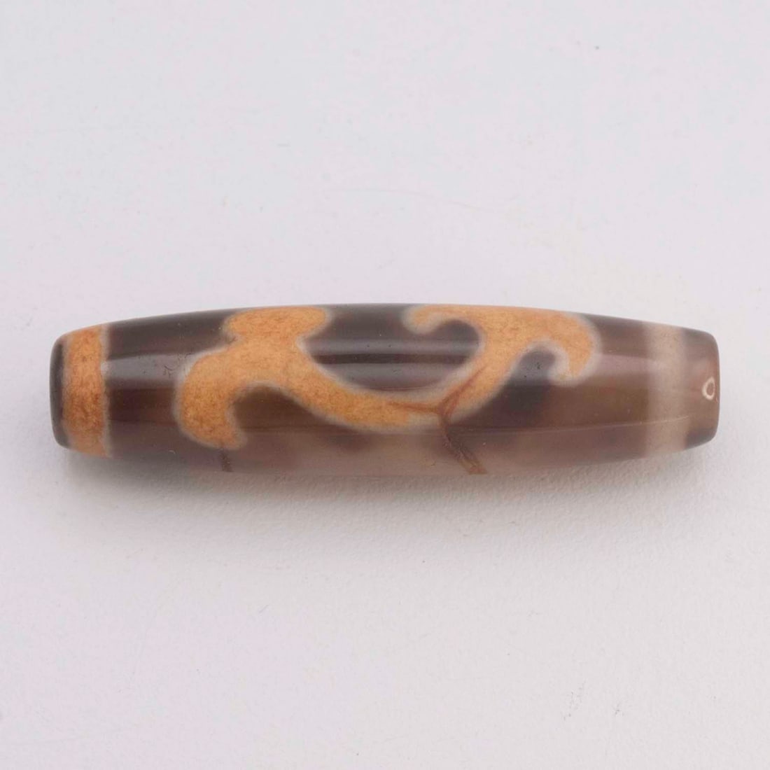 Old Chinese Tibetan Agate Dzi Bead: Medium: Agate Size: 2x0.5x0.5 inches Age/Detail: Old Chinese Tibetan Condition: great overall, check photo for condition reference. Provenance: Collection from Estate in Williamsburg LiveShipping is N