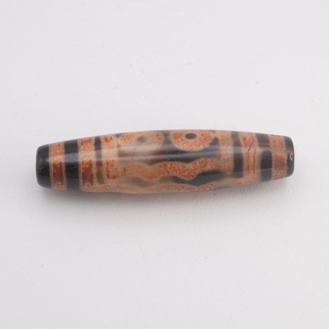 Old Chinese Tibetan Agate Dzi Bead: Medium: Agate Size: 2x0.5x0.5 inches Age/Detail: Old Chinese Tibetan Condition: great overall, check photo for condition reference. Provenance: Collection from Estate in Williamsburg LiveShipping is N