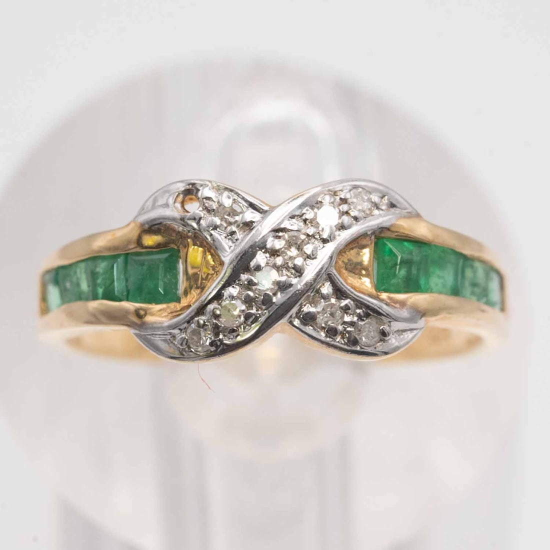 Vintage 14k Gold Natural Emerald And Diamond Band Ring: Medium: Natural Emerald And Diamond Size: US6.25, 2.6gram Age/Detail: Vintage 14k Gold Condition: great overall, check photo for condition reference. Provenance: Collection from Estate in Williamsburg