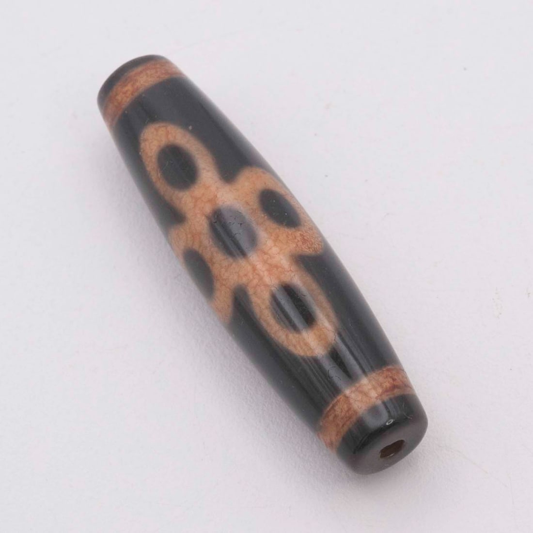Old Chinese Tibetan Agate Dzi Bead: Medium: Agate Size: 2x0.5x0.5 inches Age/Detail: Old Chinese Tibetan Condition: great overall, check photo for condition reference. Provenance: Collection from Estate in Williamsburg LiveShipping is N