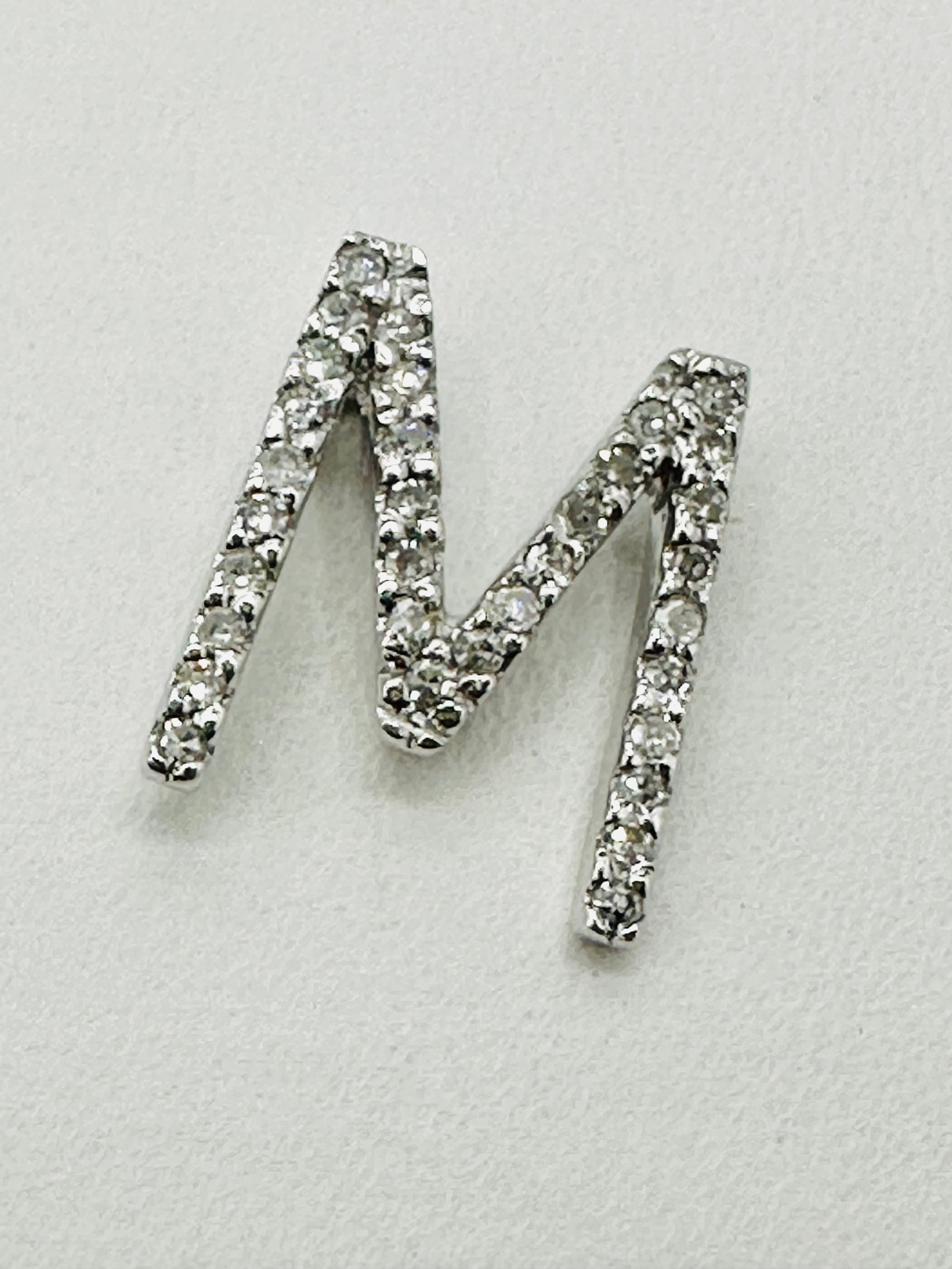 Natural Diamond 14KT White Gold Initial â€œMâ€? Pendant # 2485 (1 of 4)