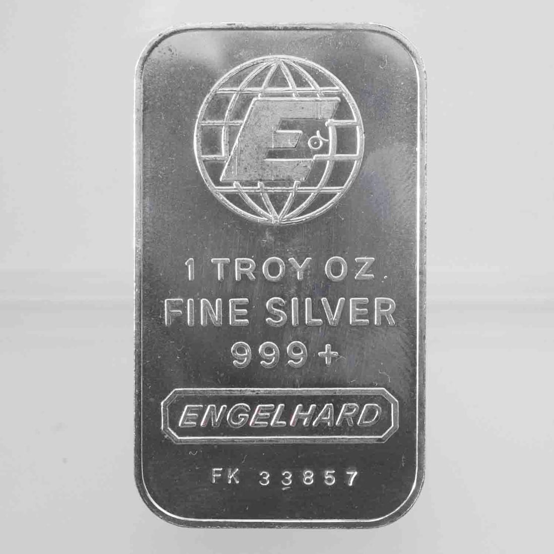 Vintage Engelhard 1oz Silver Bar: MLC01402 Shipping: Buyer-arranged shipping: estimated cost: starts at $16.5, Plus $1 dollar for every $100 in value. Signature confirmation is recommended for high value invoice at cost of $5.5. Pleas