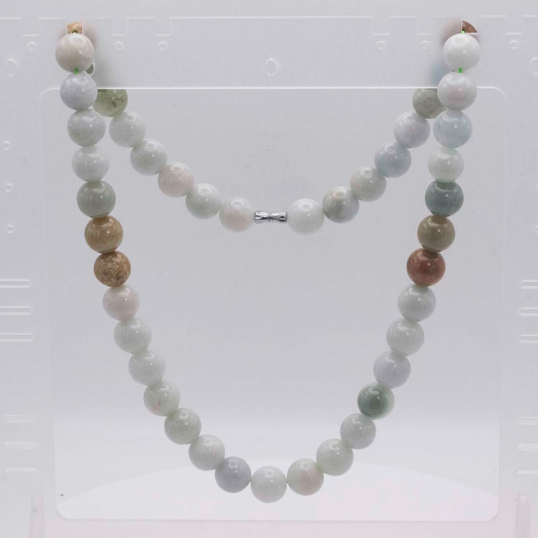 Chinese Natural Jadeite Bead Necklace: Medium: Natural Jadeite Size: 22 inches long Age/Detail: Chinese Condition: great overall, check photo for condition reference. Provenance: Collection from Estate in Williamsburg LiveShipping is NOT a