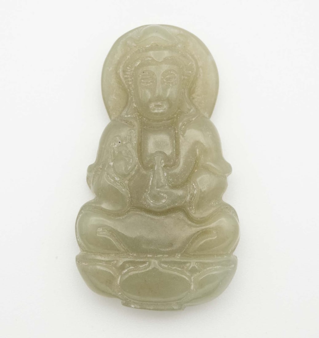 Chinese Carved Green Jade bodhisattva Pendant: Medium: Green Jade Size: 1.5x1 inches Age/Detail: Chinese Carved Condition: Great, check photo for detail Provenance: Collection from Estate in Tribecca Please view all the photos as they are part of 