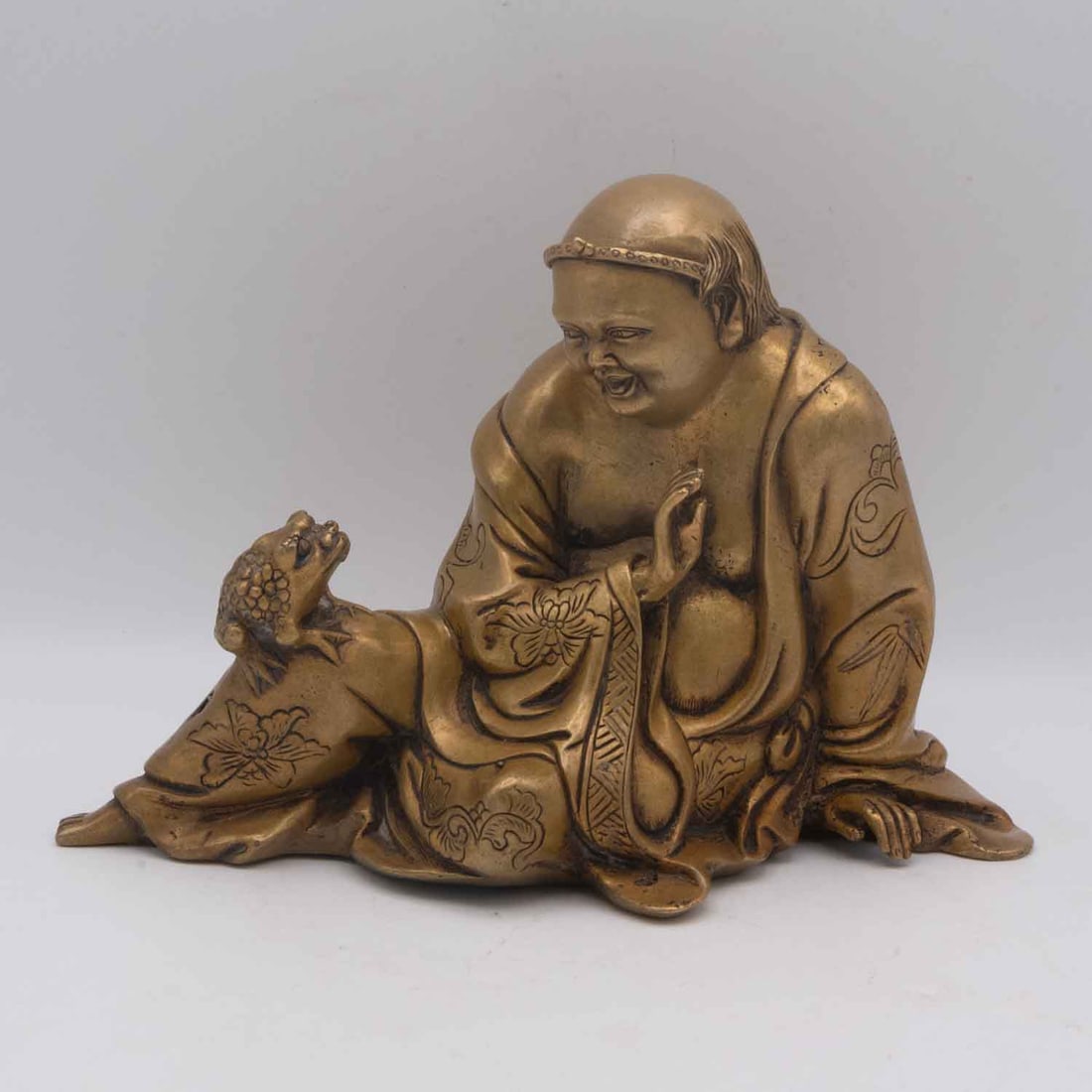 Old Chinese Cast Solid Bronze Laughing Monk With Frog: Medium: Cast Solid Bronze Size: 7.3x3.5x4.7 inches Age/Detail: Old Chinese Condition: great overall, check photo for condition reference. Provenance: Collection from Estate in Williamsburg LiveShippin
