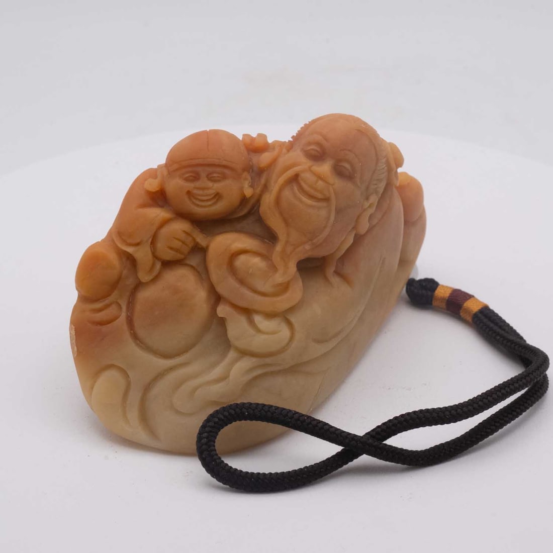 Old Chinese Carved Shoushan Stone Shoulao Hanging Ornament: Medium: Shoushan Stone Size: 4x2x2.3 inches Age/Detail: Old Chinese Carved Condition: great overall, check photo for condition reference. Provenance: Collection from Estate in Williamsburg LiveShippin