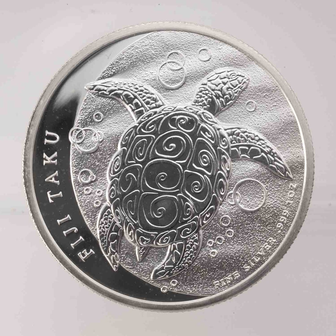 2013 Fiji Taku Tortoise 1oz Silver Coin (1 of 2)