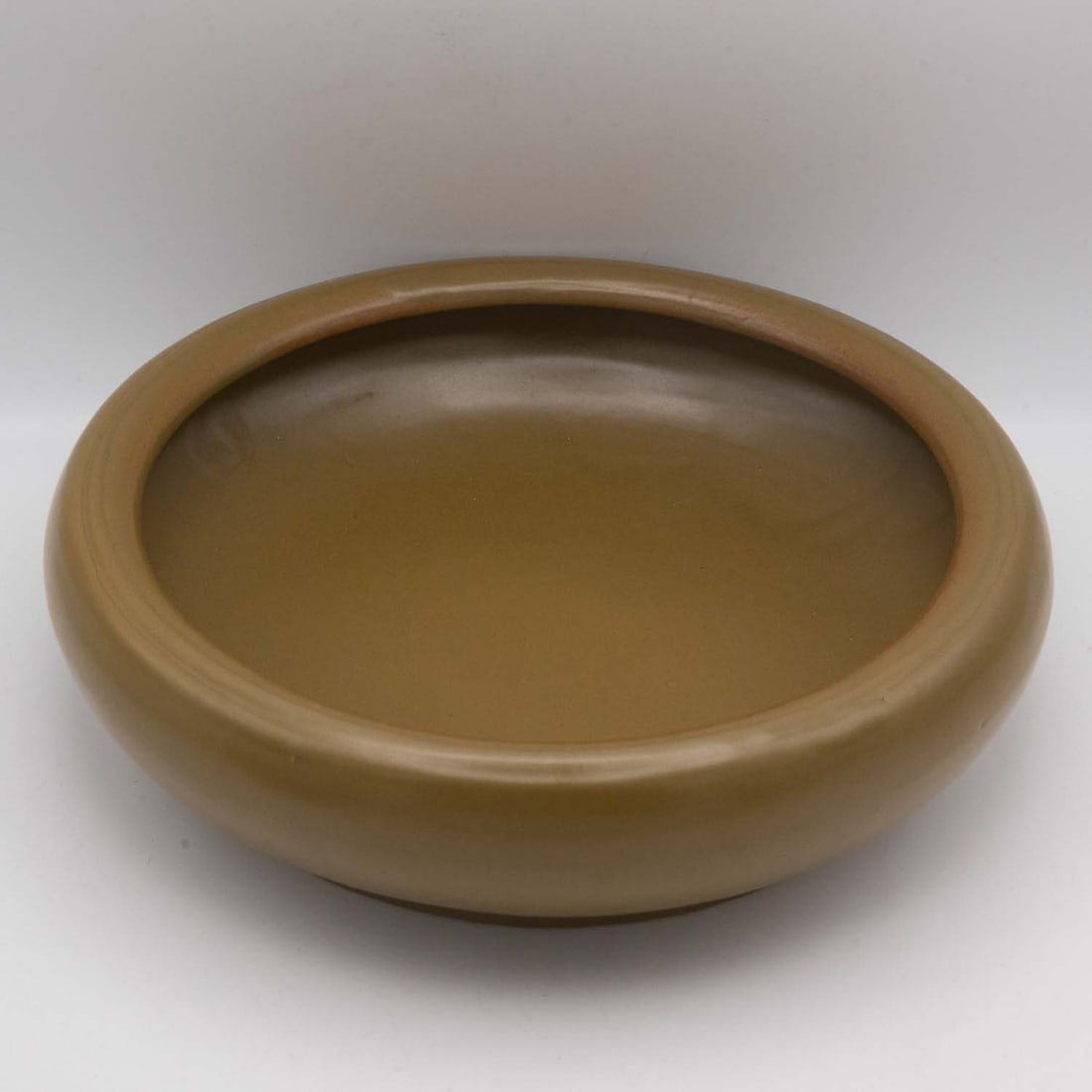 Antique Chinese Teadust Glaze Porcelain Washer: Medium: Teadust Glaze Porcelain Size: 10.5x10.5x2.8 inches Age/Detail: Antique Chinese Condition: great overall, check photo for condition reference. Provenance: Collection from Estate in Williamsburg