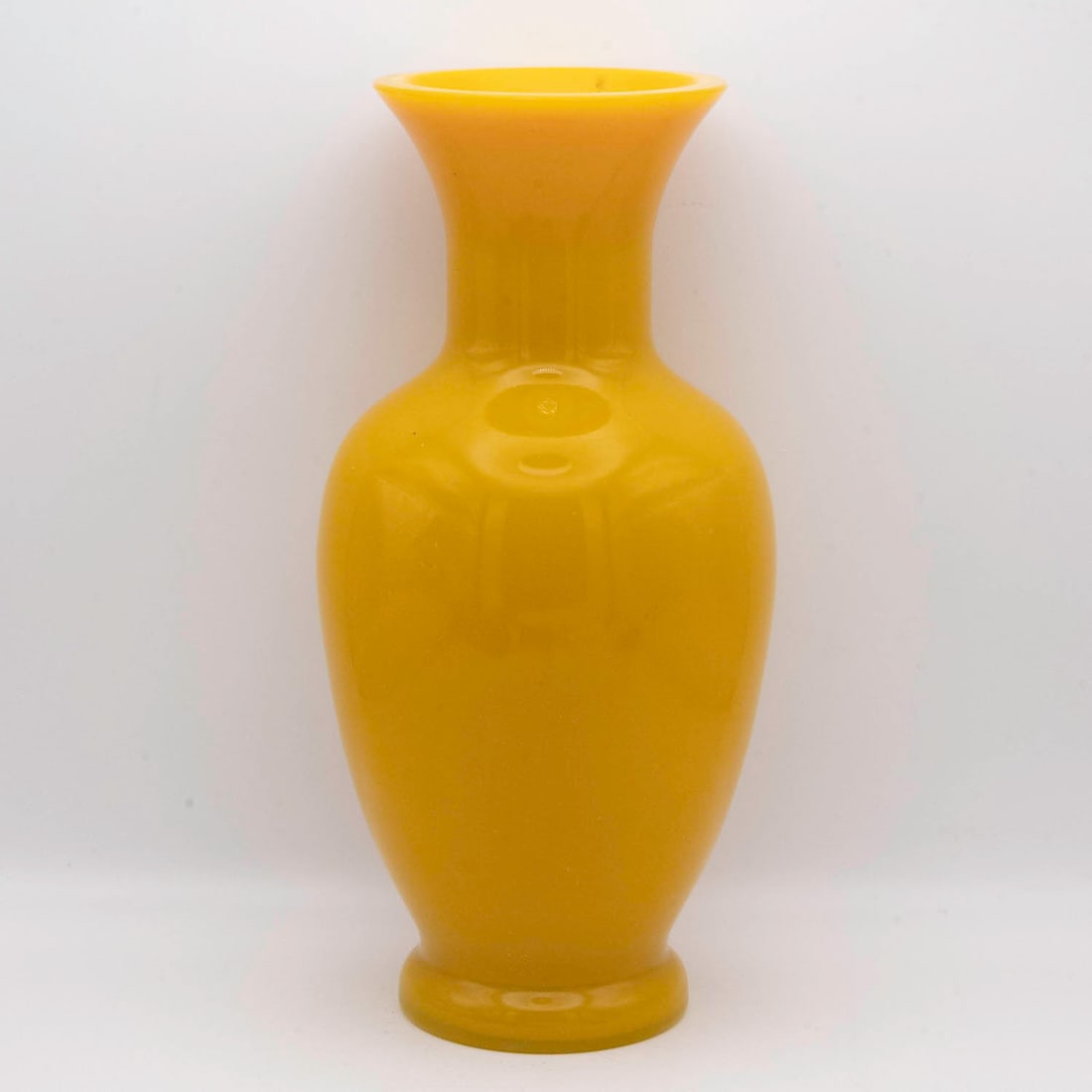 Republic Period Chinese Yellow Peking Glass Baluster Vase: Medium: Yellow Peking Glass Size: 5x5x10.3 inches Age/Detail: Republic Period Chinese Condition: great overall, check photo for condition reference. Provenance: Collection from Estate in Williamsburg 