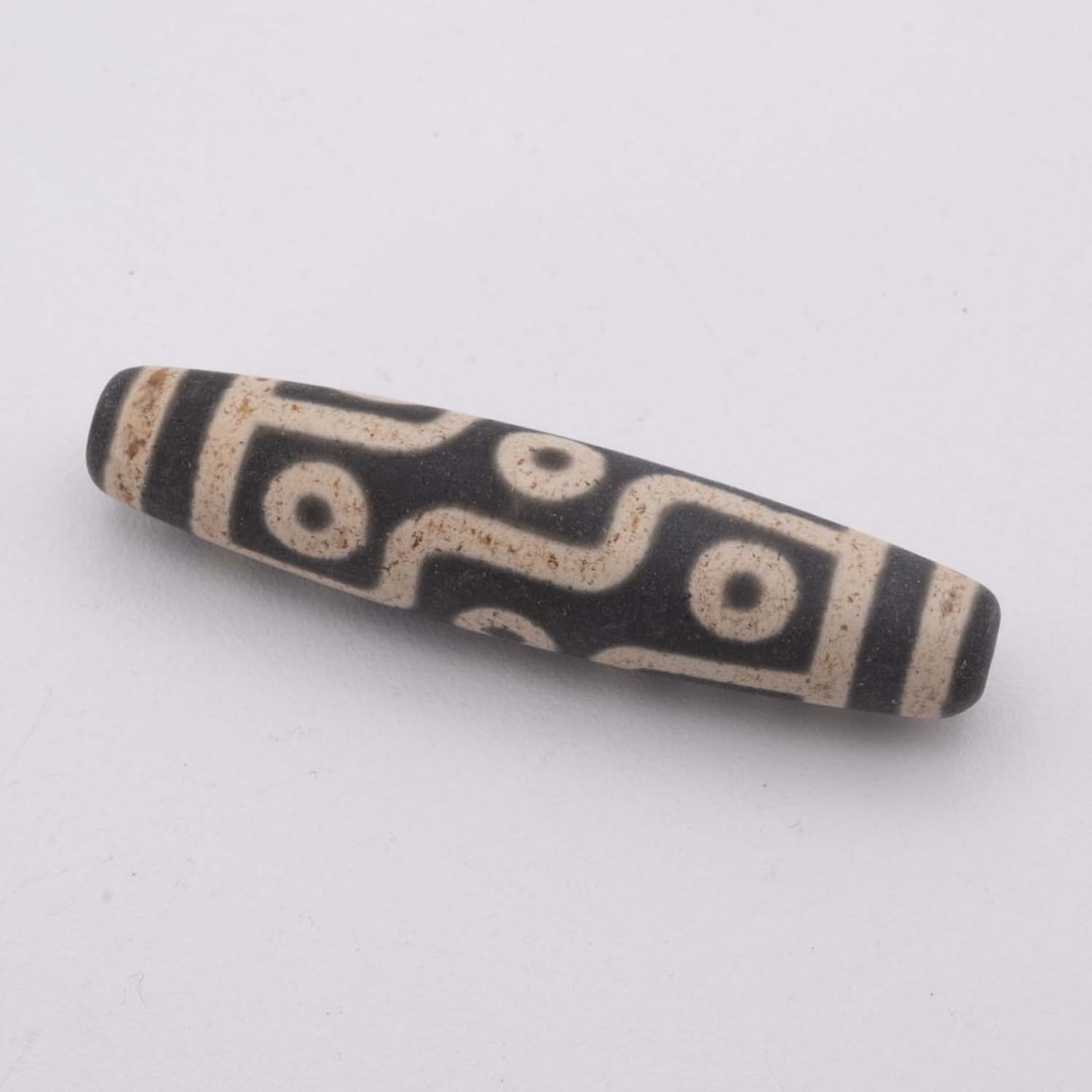 Old Chinese Tibetan Nine-Eye Dzi Etched Agate Barrel Bead: Medium: Etched Agate Size: 2.5x0.6 inches Age/Detail: Old Chinese Tibetan Nine-Eye Dzi Condition: great overall, check photo for condition reference. Provenance: Collection from Estate in Williamsburg