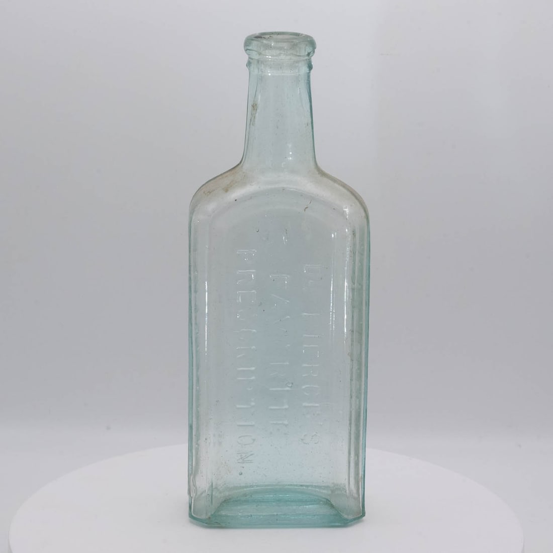 Vintage Glass Medicine Bottle: Medium: Glass Size: 3x1.5x8.2 inches Age/Detail: Vintage Condition: great overall, check photo for condition reference. Provenance: Collection from Estate in Williamsburg LiveShipping is NOT a part of