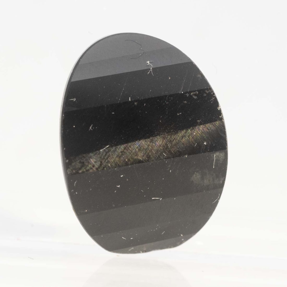 Natural Onyx Gem Stone: Medium: Onyx Size: 0.7x0.5x0.3 inches Age/Detail: Natural Condition: Great, check photo for condition reference Provenance: Collection from Estate in Tribecca Please view all the photos as they are pa