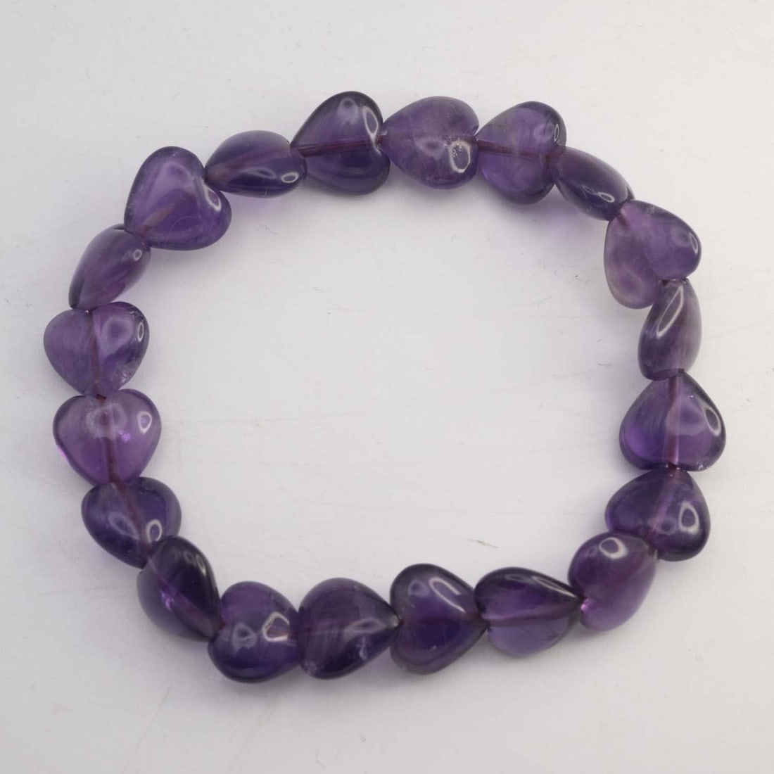 Natural Amethyst Heart Bracelet: Medium: Amethyst Size: 2 inches Age/Detail: Natural Condition: great overall, check photo for condition reference. Provenance: Collection from Estate in Williamsburg LiveShipping is NOT a part of the 